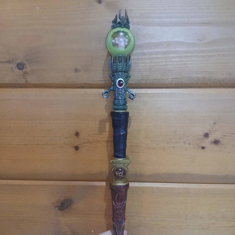 MagiQuest Wand Wizard Skull Creative Kingdom Light-Up (Light Flickers) ZA3